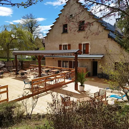 Des Montauds - & Restaurant ホテル 2*
