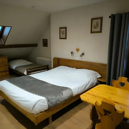 Des Montauds - & Restaurant Hotel 2*
