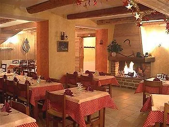 Des Montauds - & Restaurant 2*