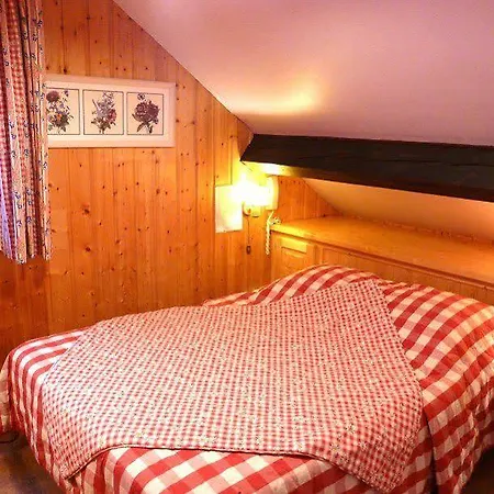 Hotell Des Montauds - & Restaurant 2*